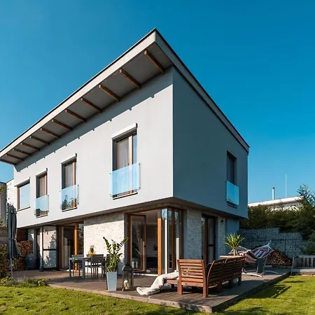 Cozy Terraced House With Infra Sauna And Parking Villa Jesenice (Prague-West)