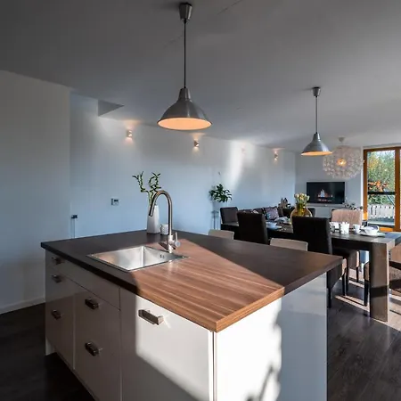 Cozy Terraced House With Infra Sauna And Parking * Jesenice (Prague-West)
