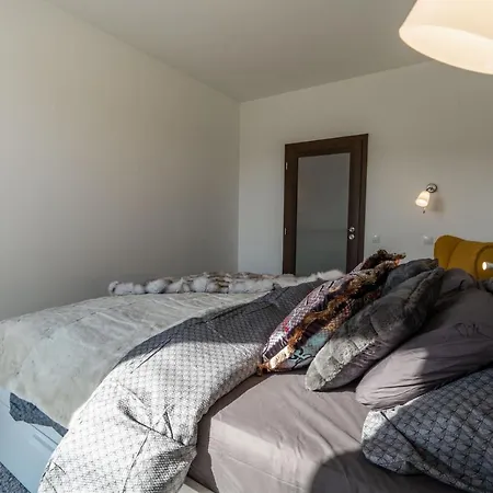 Villa Cozy Terraced House With Infra Sauna And Parking Jesenice (Prague-West)