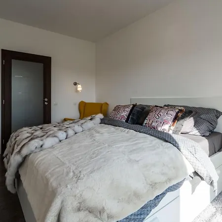 Villa Cozy Terraced House With Infra Sauna And Parking Jesenice (Prague-West)