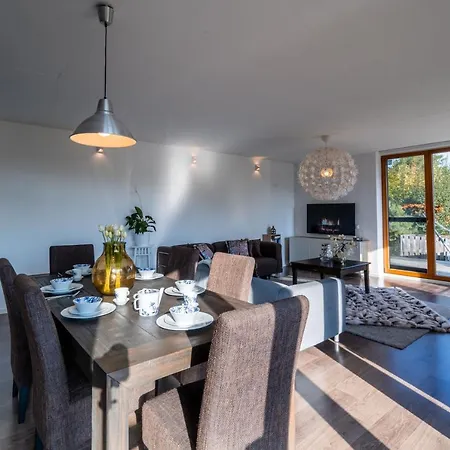 Villa Cozy Terraced House With Infra Sauna And Parking *